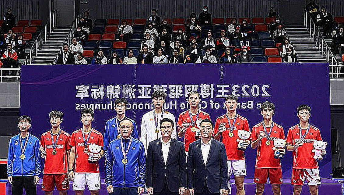 V-League 2026: Cuộc đua vô địch và bài toán tài chính của các CLB