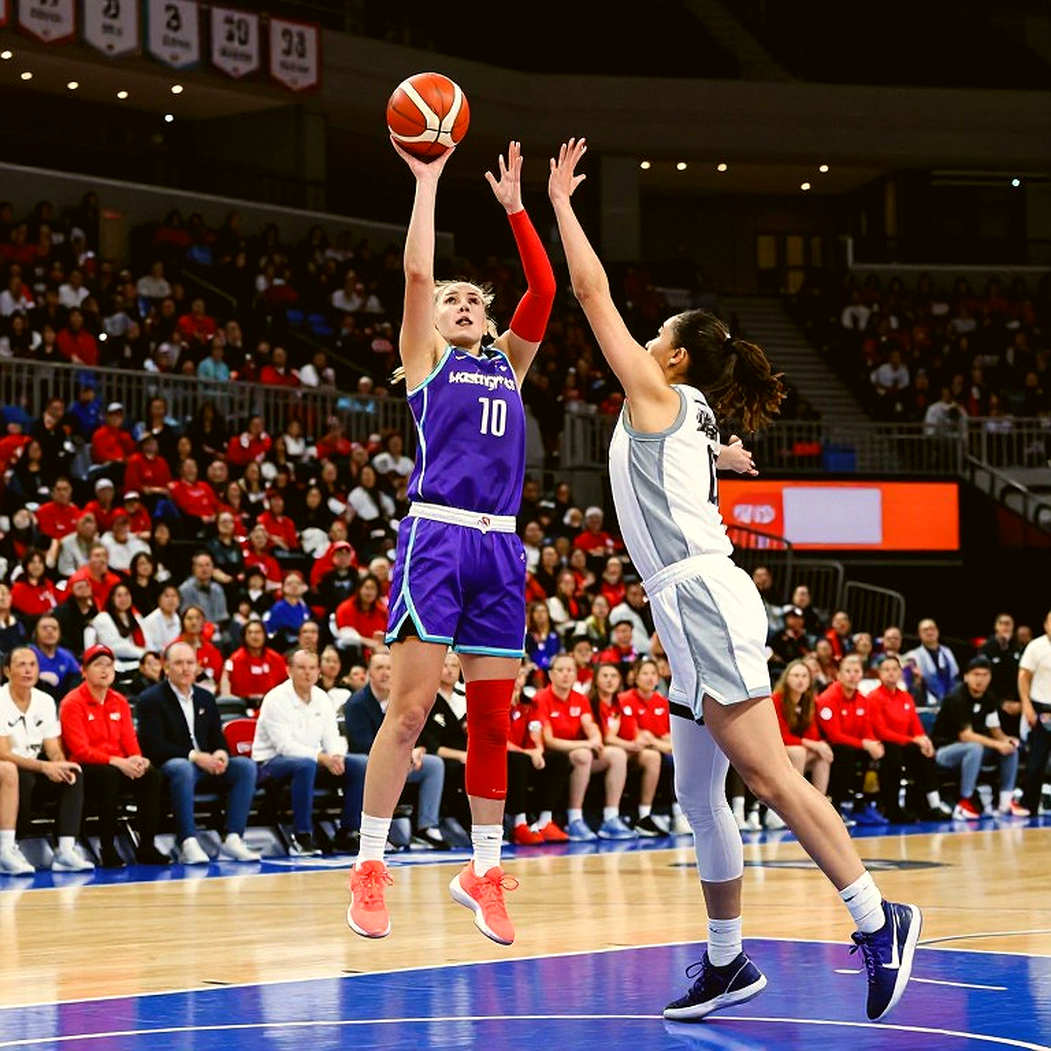Enes Kanter Freedom đệ đơn kiện liên bang Chicago Sky: Khi tự do ngôn luận va chạm với an toàn sân đấu WNBA