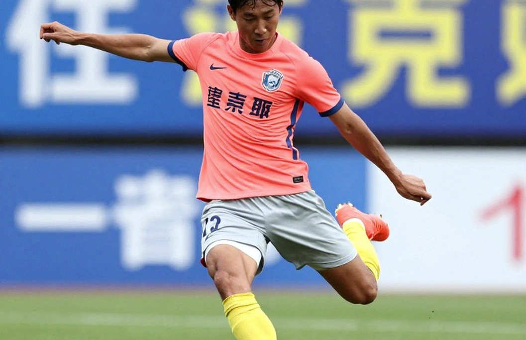 Nhãn "bóng đá" dán nhầm và cuộc kiểm tra tính liên tục của dữ liệu V-League